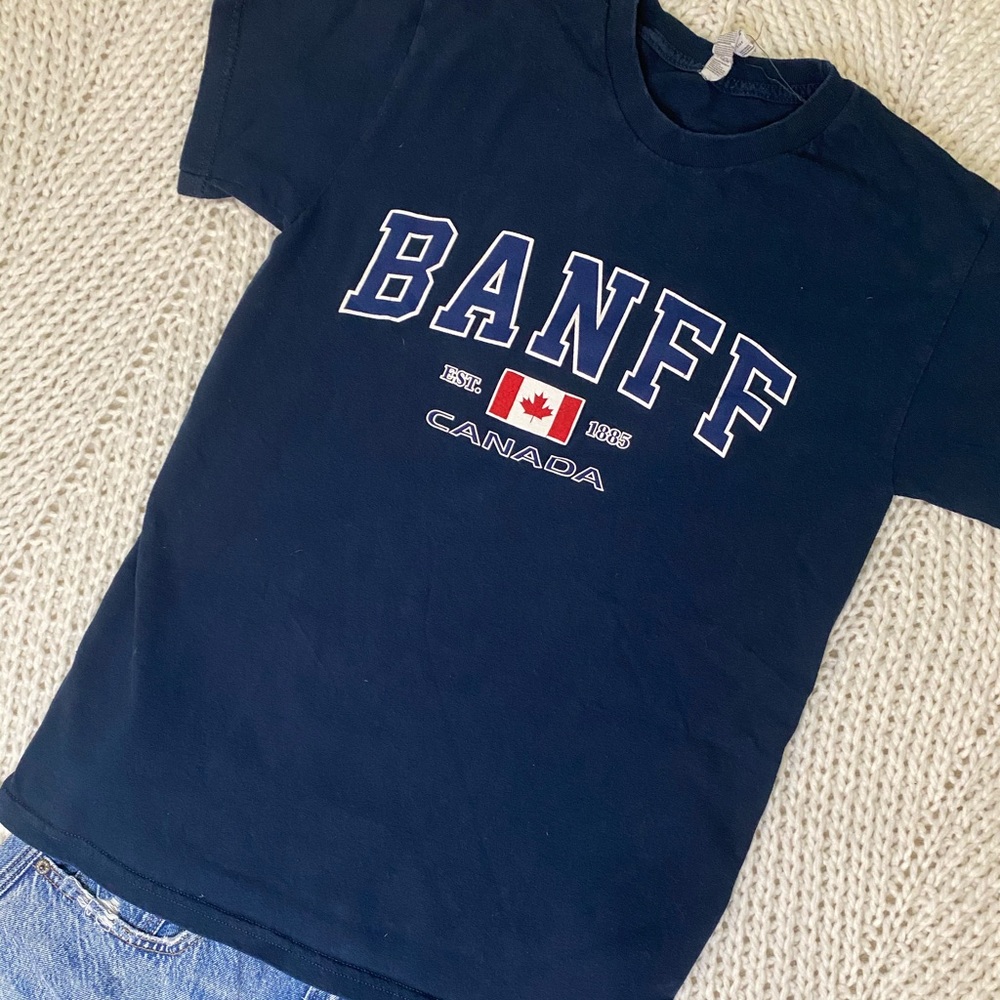 Banff graphic tee